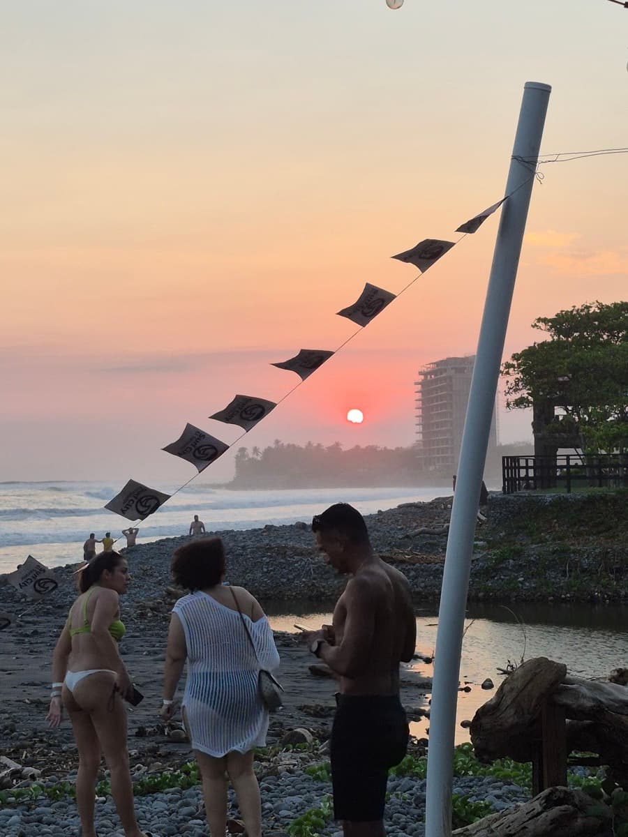 Surf City 4